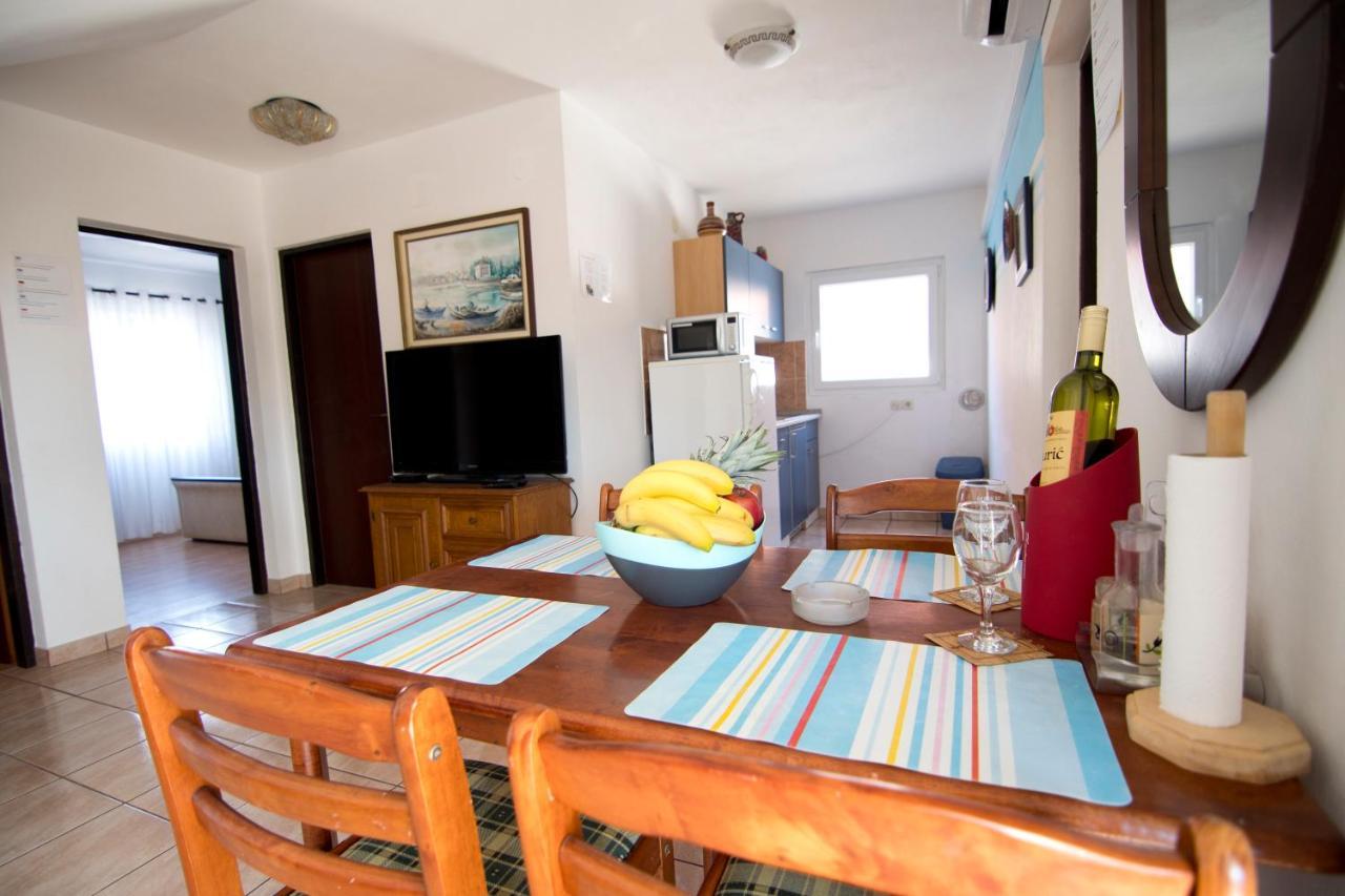 Apartmani Juric Вир Екстер'єр фото
