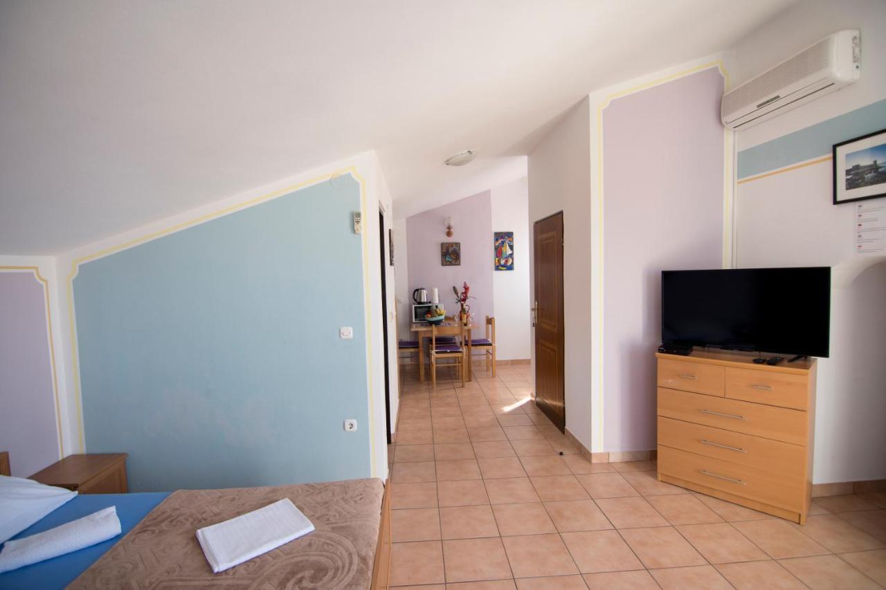 Apartmani Juric Вир Екстер'єр фото