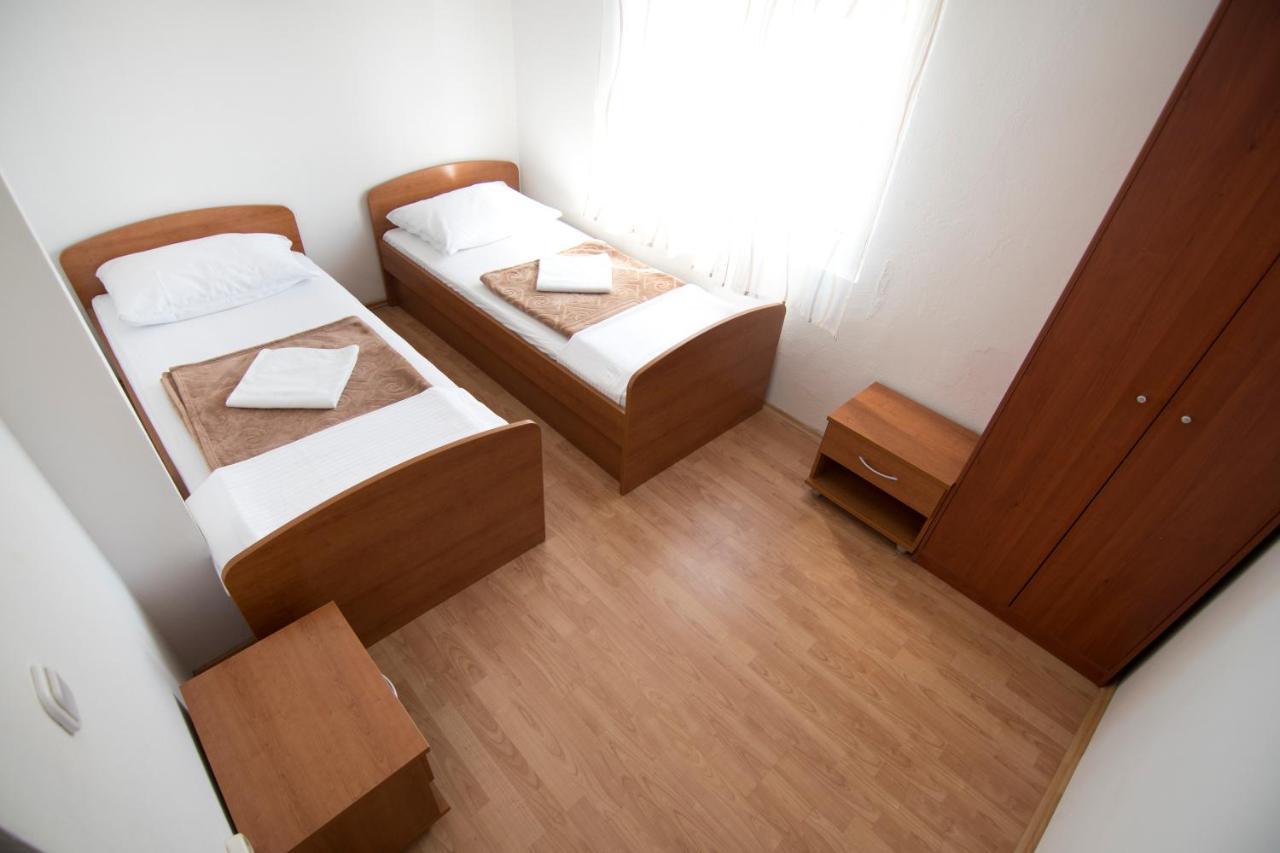Apartmani Juric Вир Екстер'єр фото